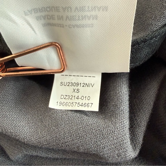 Nike Jordan Jumpman Graphic Cropped GFX Short Sleeve Tee T-Shirt Top Small EUC - Picture 15 of 16